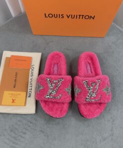 LV 高仿毛絨拖鞋 桃紅水鑽刺繡款