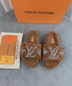 LV 高仿毛絨拖鞋 棕色水鑽刺繡款
