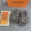 LV 高仿毛絨拖鞋 灰色水鑽奢華款｜歐美奢侈品精品推薦