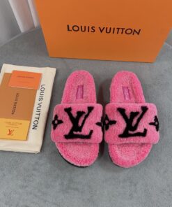 LV 高仿毛絨拖鞋 玫紅黑大LOGO時尚款