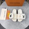 LV 高仿毛絨拖鞋 奶白小口袋設計冬季款｜歐美奢侈品精品推薦