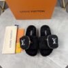 LV 高仿羊羔絨拖鞋 黑色口袋款｜歐美奢侈品精品推薦