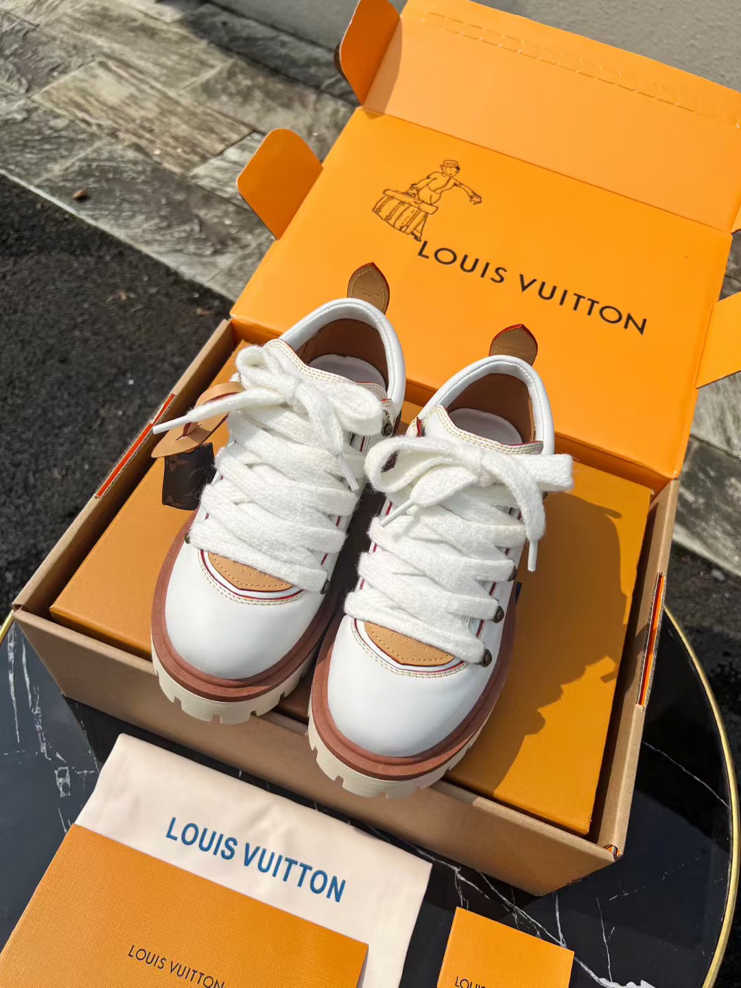 LV 高仿厚底休閒鞋 白色經典拼接款｜歐美奢侈品精品推薦