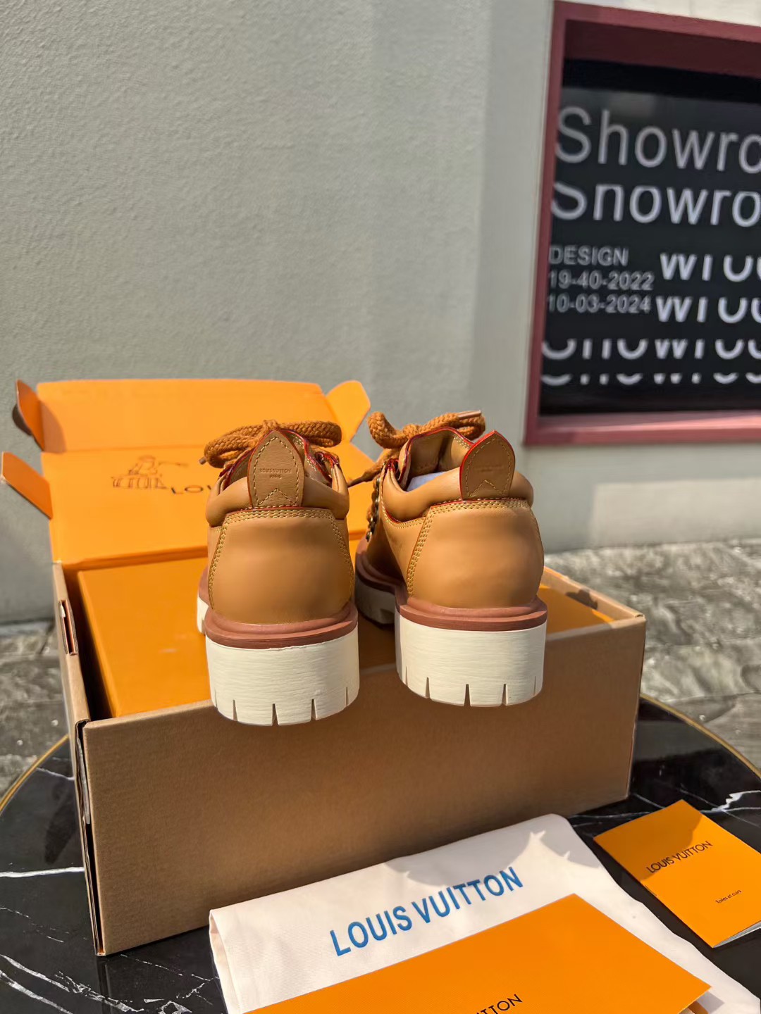 LV 高仿厚底休閒鞋 焦糖棕經典百搭款｜歐美奢侈品精品推薦