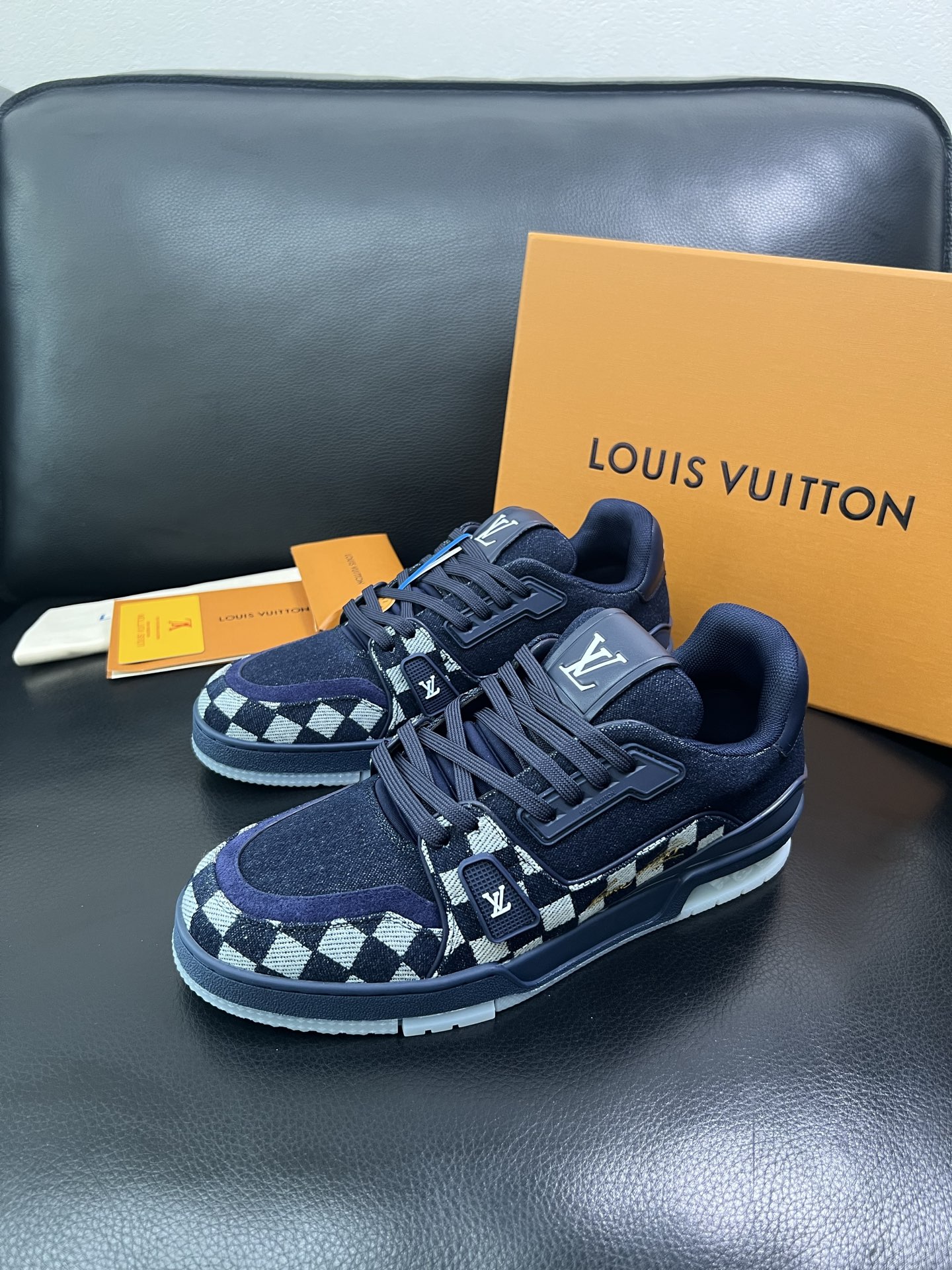 LV 高仿棋盤格運動鞋 藍色帆布 經典百搭款|超A仿原單精品圖片 14 LV 高仿棋盤格運動鞋 藍色帆布 經典百搭款|歐美奢侈品精品推薦