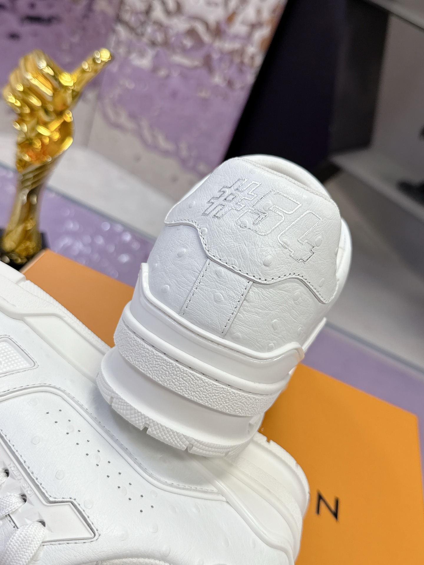 LV 一比一純白 Trainer 運動鞋 簡約百搭款|超A仿原單精品圖片 9 LV 一比一純白 Trainer 運動鞋 簡約百搭款|歐美奢侈品精品推薦