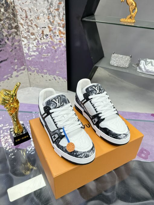 LV 精品仿製運動鞋 黑白大理石紋時尚款