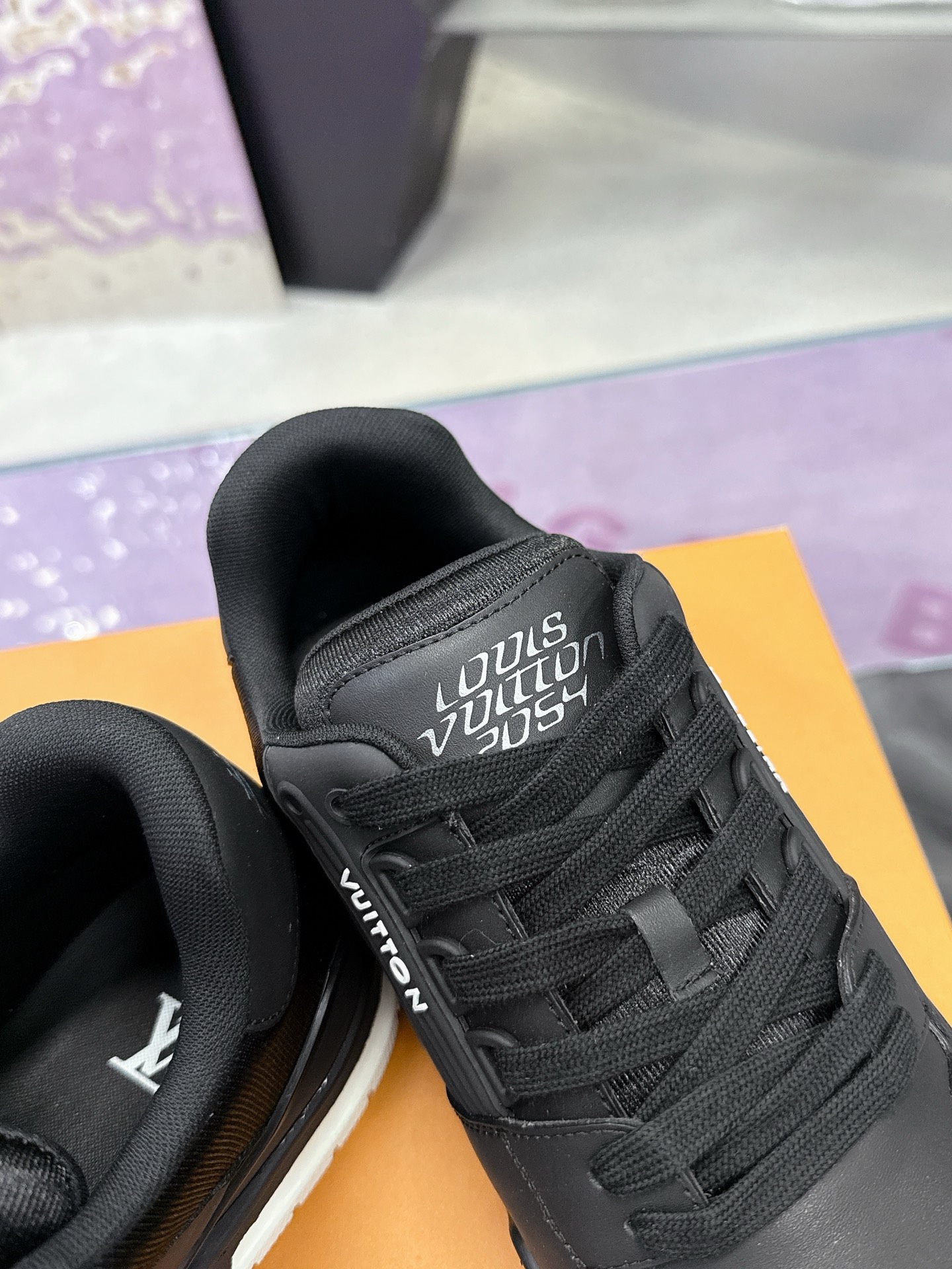 LV A貨仿製運動鞋 黑色低筒百搭款｜歐美奢侈品精品推薦