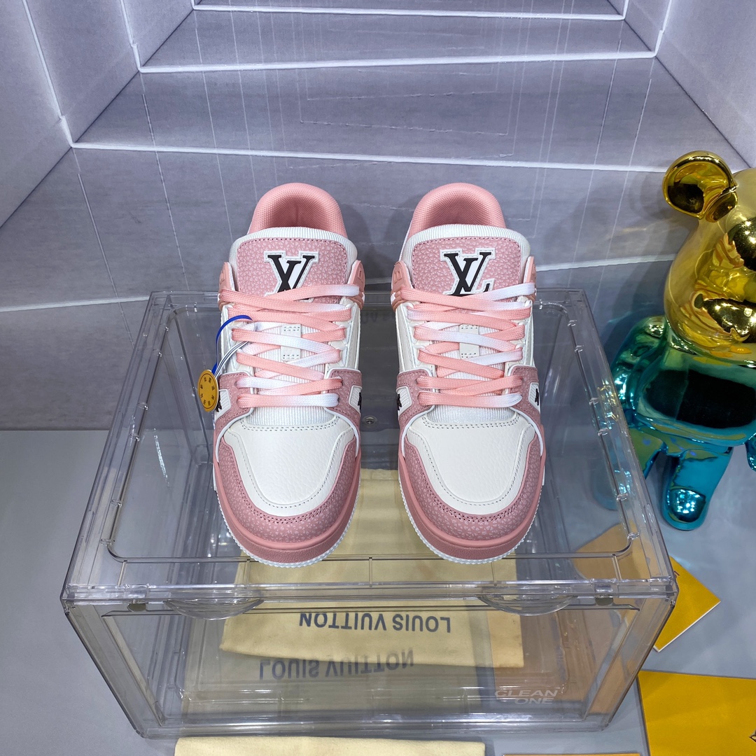 LV 原單粉白拼色 Trainer 球鞋 清新百搭設計款｜歐美奢侈品精品推薦