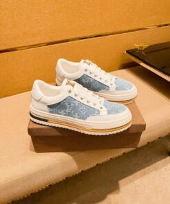 LV 高仿白色拼藍牛仔運動鞋 經典百搭休閒款