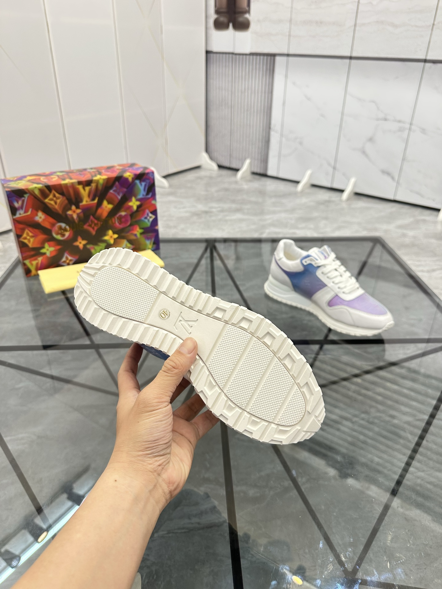 LV 一比一漸變紫藍運動鞋 時尚百搭休閒鞋｜歐美奢侈品精品推薦