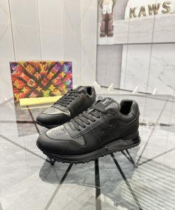 LV 原單黑灰拼接運動鞋 男士時尚百搭鞋款