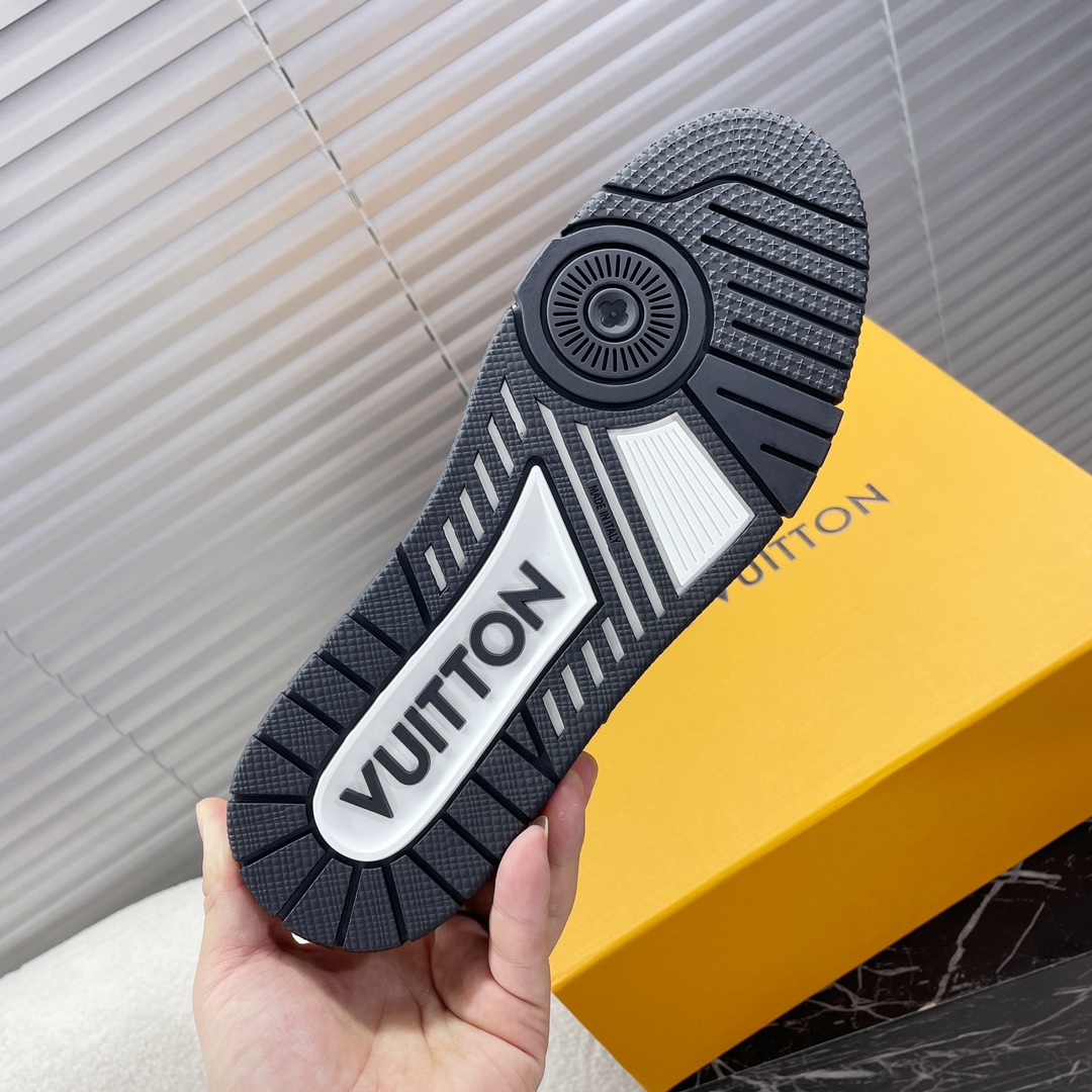 LV 高仿黑白拼接運動鞋 經典百搭潮流款｜歐美奢侈品精品推薦