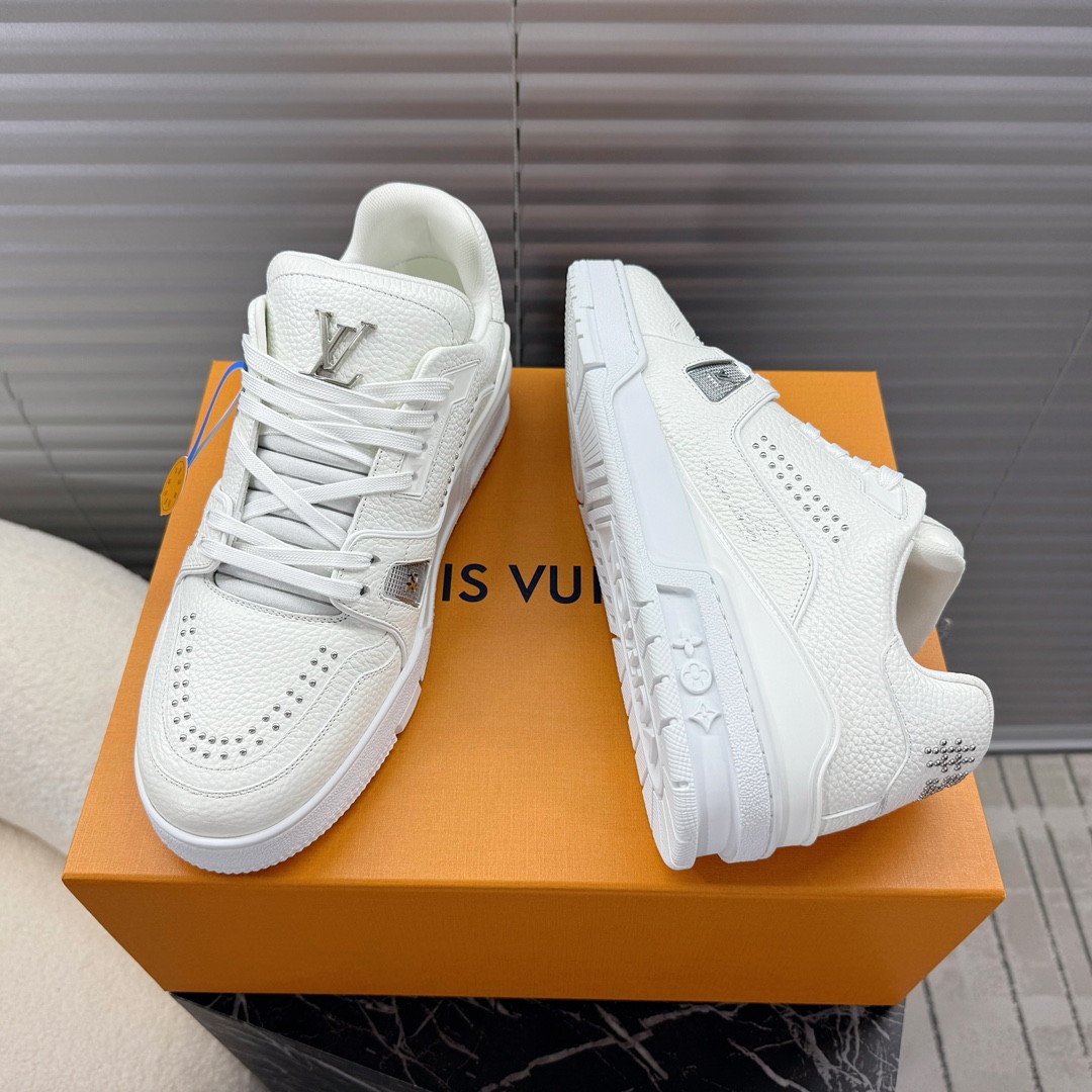 LV 一比一白色低筒運動鞋 簡約百搭舒適款｜歐美奢侈品精品推薦