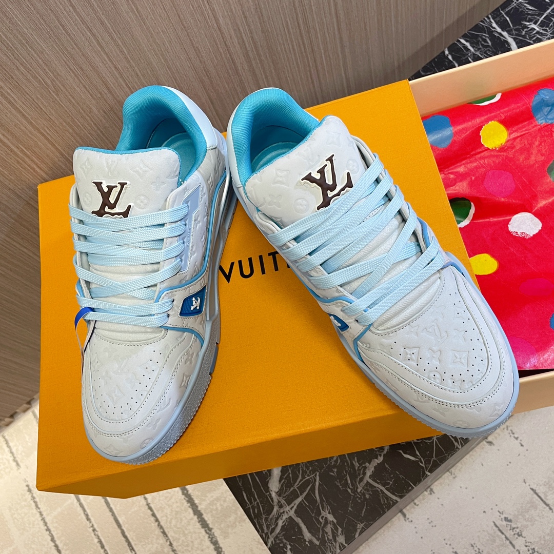 LV 高仿淺藍色低筒運動鞋 清新百搭舒適款｜歐美奢侈品精品推薦