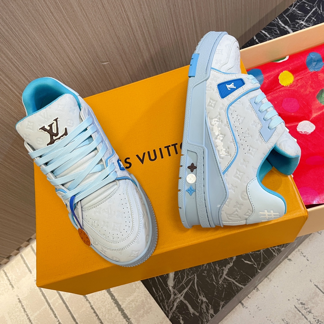 LV 高仿淺藍色低筒運動鞋 清新百搭舒適款｜歐美奢侈品精品推薦
