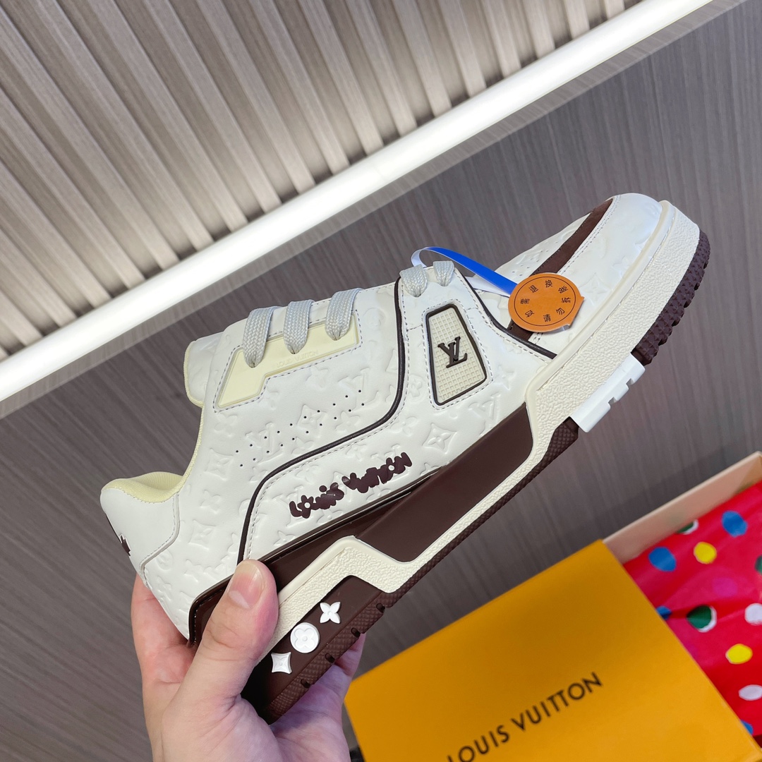 LV 高仿運動鞋 經典白棕拼接設計 百搭時尚舒適款｜歐美奢侈品精品推薦