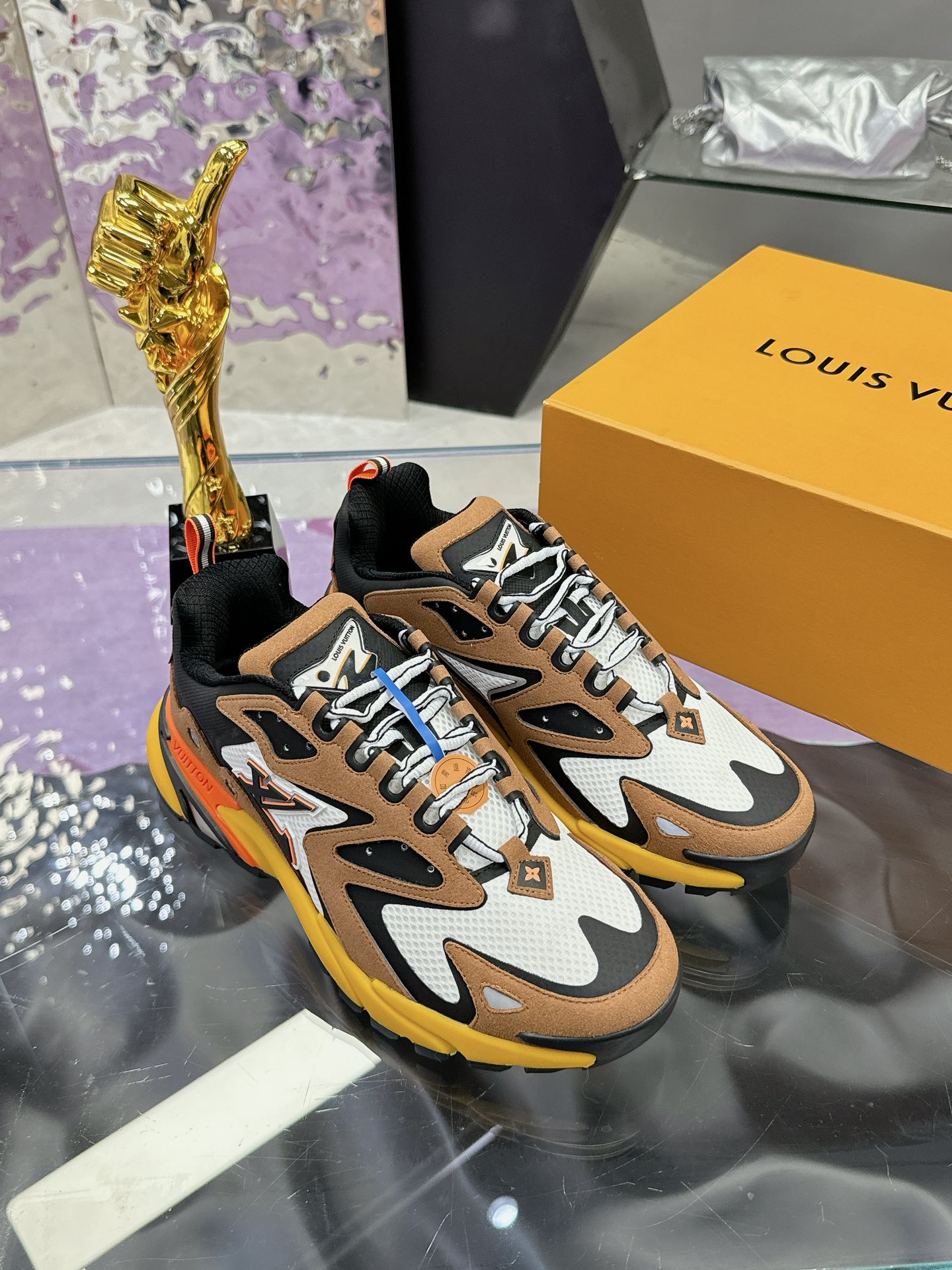 LV 高仿運動鞋 棕黑拼色 厚底舒適百搭潮流跑鞋｜歐美奢侈品精品推薦
