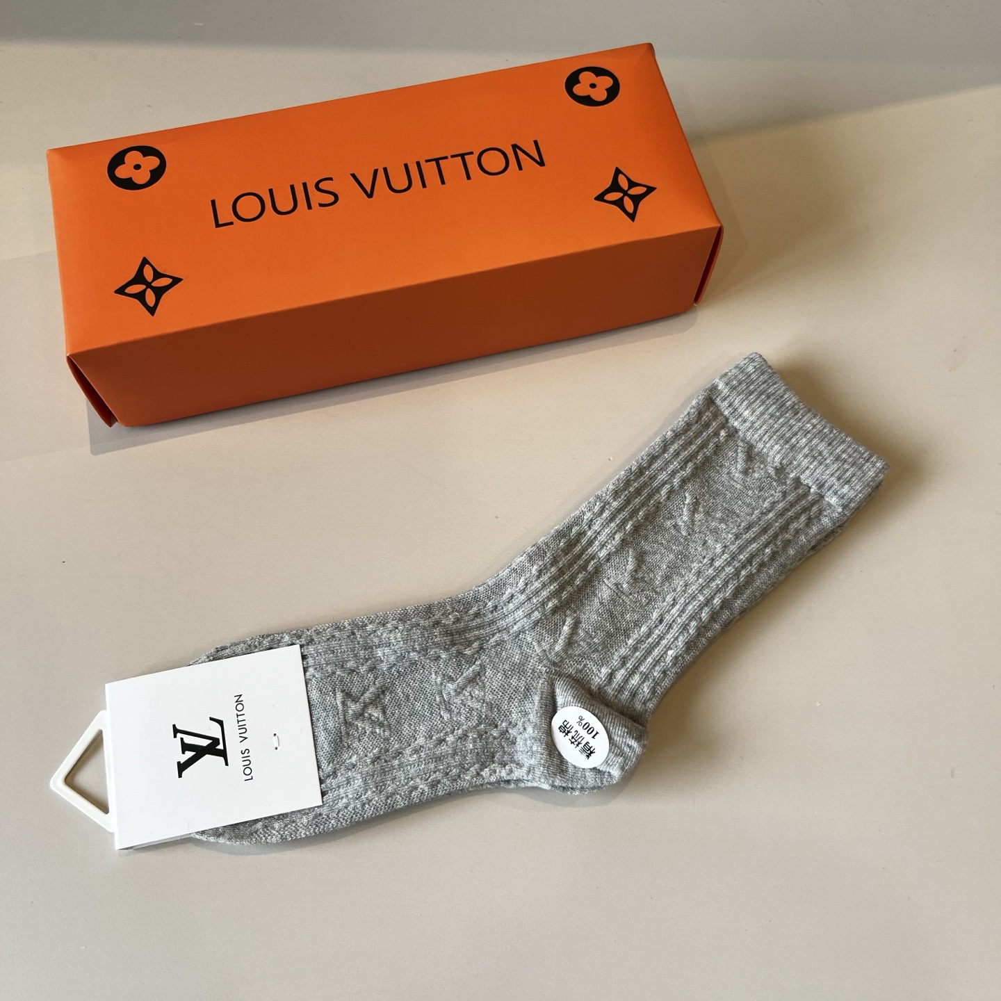 LV 原單襪子 經典Logo針織舒適保暖款｜歐美奢侈品精品推薦