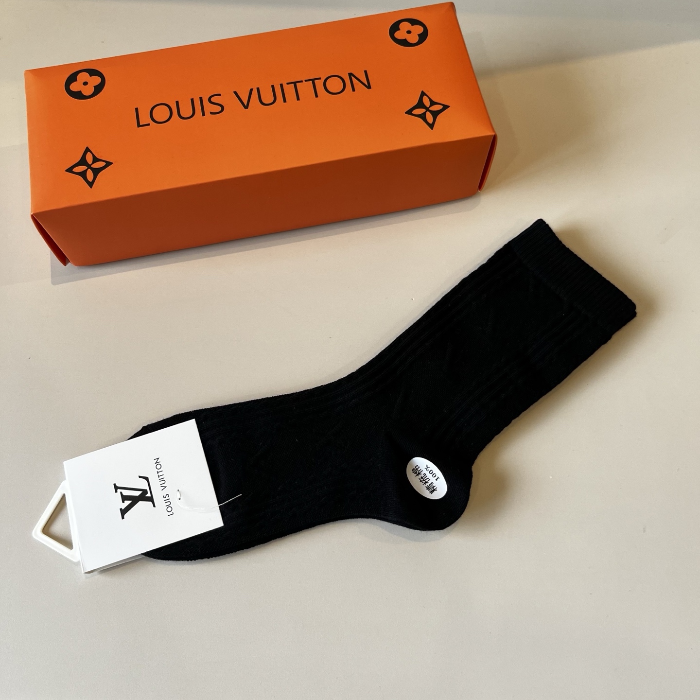 LV 原單襪子 經典Logo針織舒適保暖款｜歐美奢侈品精品推薦