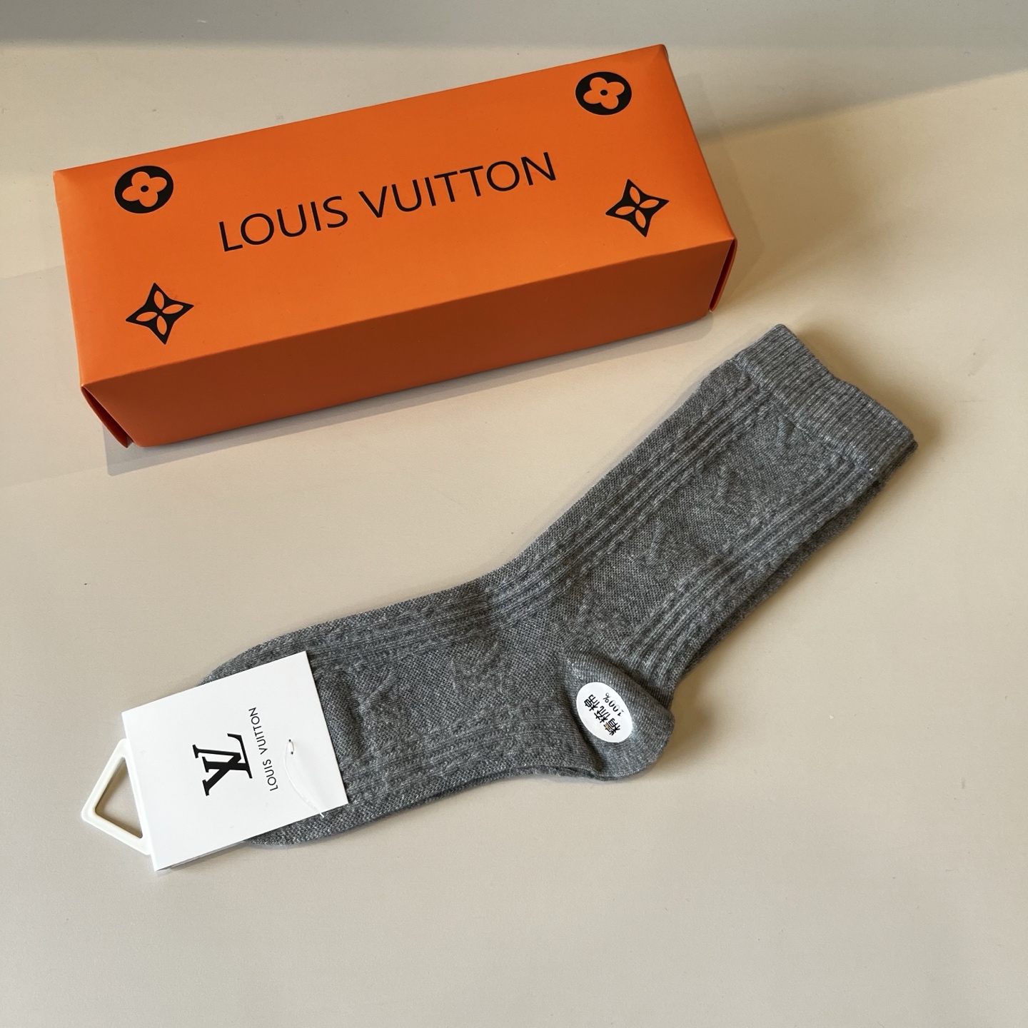 LV 原單襪子 經典Logo針織舒適保暖款｜歐美奢侈品精品推薦