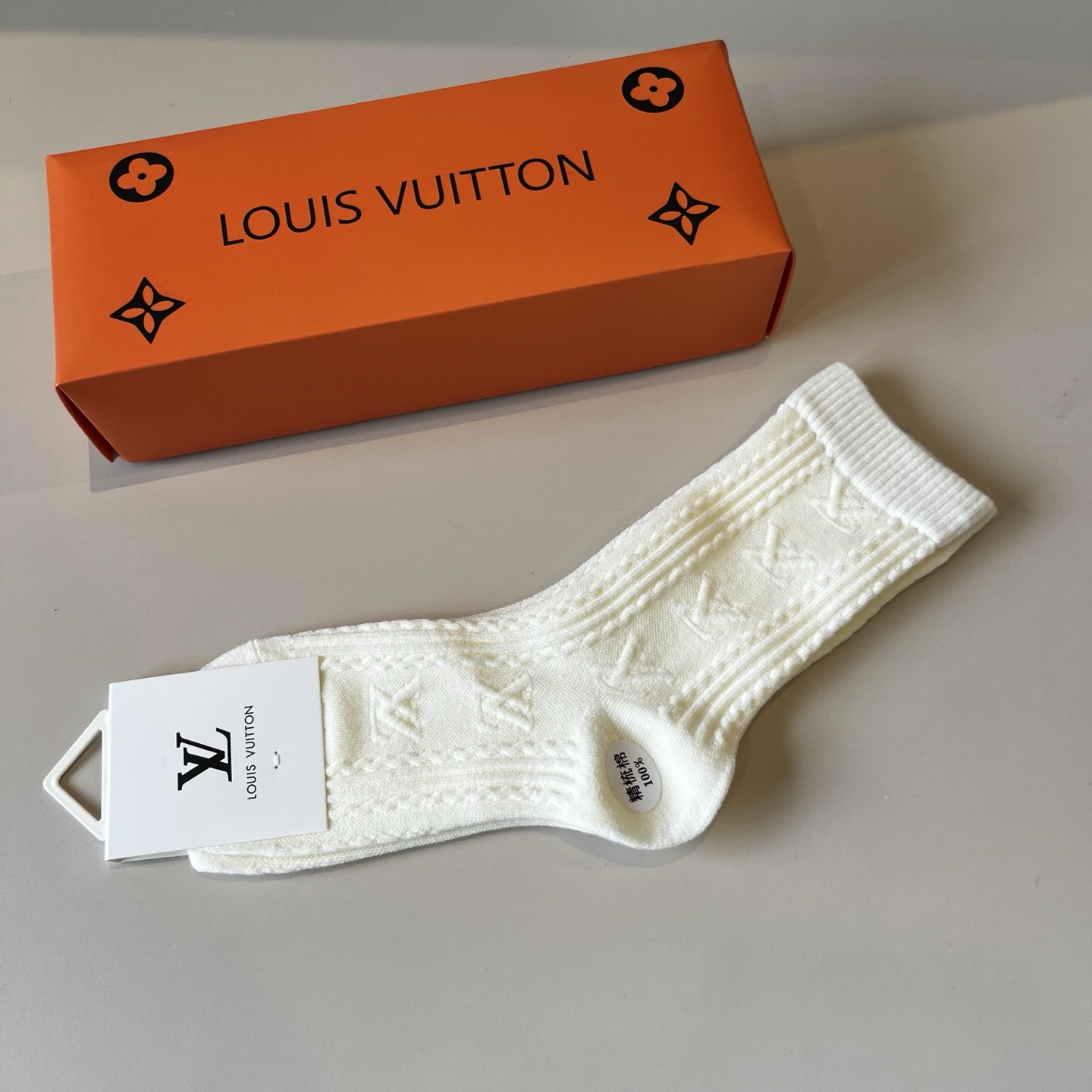LV 原單襪子 經典Logo針織舒適保暖款｜歐美奢侈品精品推薦