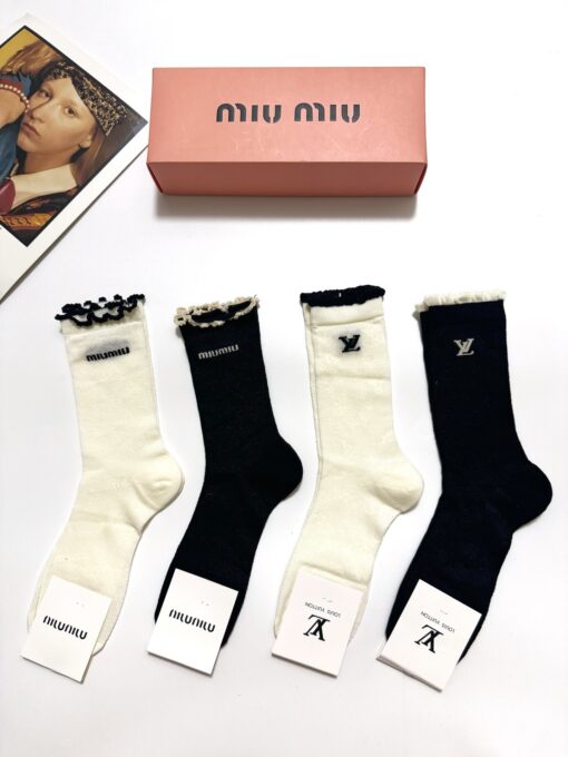 LV 原單襪子 荷葉邊中筒款拼色套裝