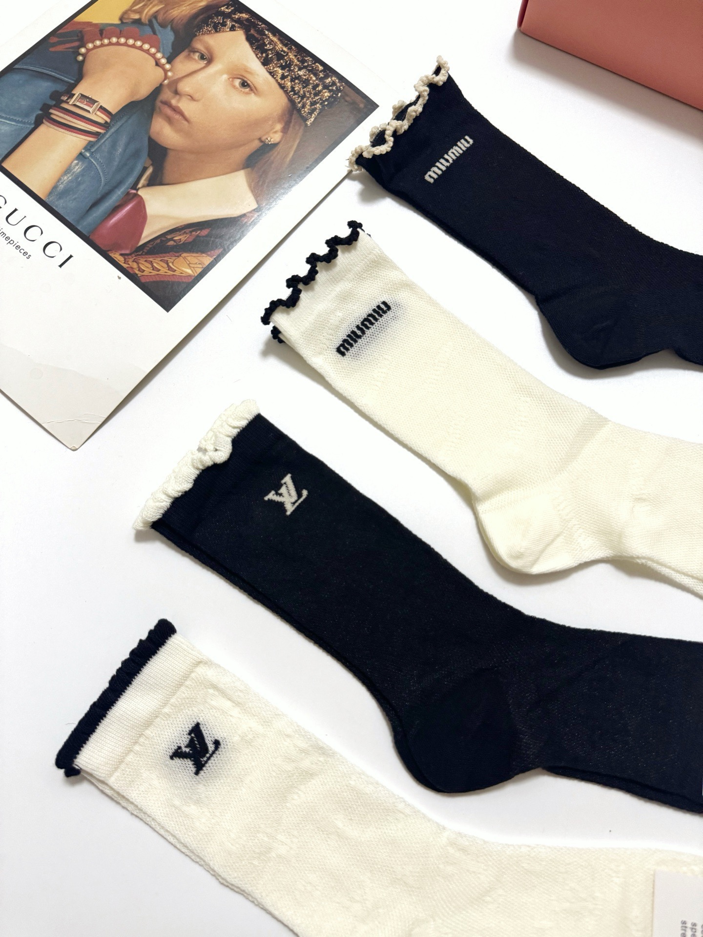 LV 原單襪子 荷葉邊中筒款拼色套裝｜歐美奢侈品精品推薦