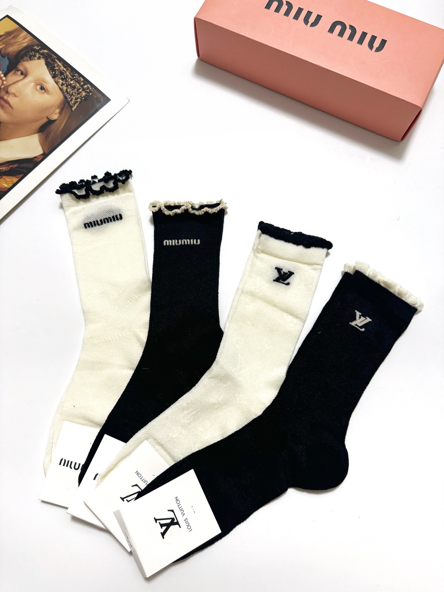 LV 原單襪子 荷葉邊中筒款拼色套裝｜歐美奢侈品精品推薦