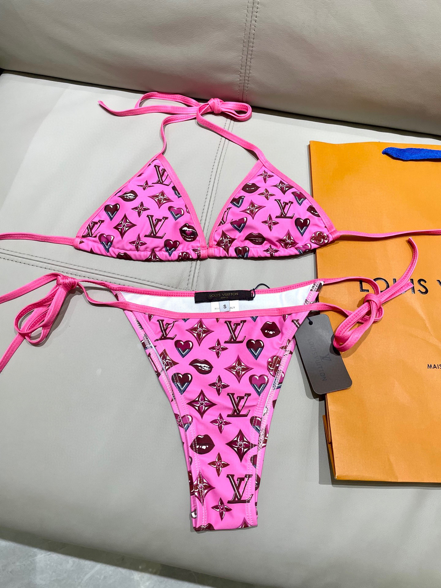 LV 高仿比基尼 粉色印花心型性感款｜歐美奢侈品精品推薦