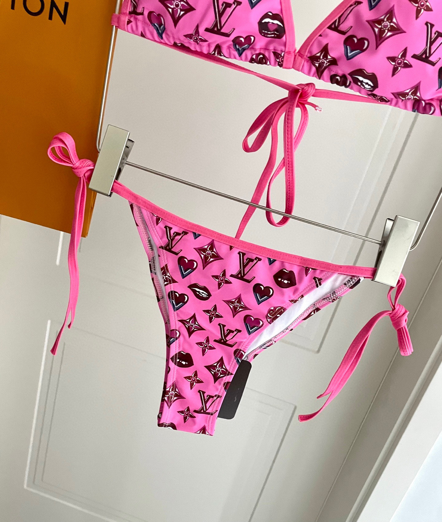 LV 高仿比基尼 粉色印花心型性感款｜歐美奢侈品精品推薦