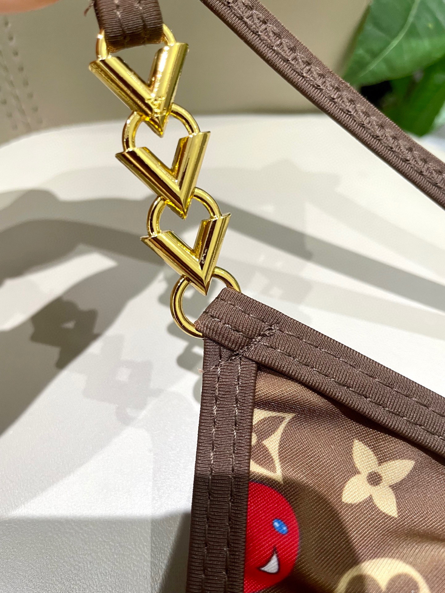 LV 一比一比基尼 棕色櫻桃印花金扣時尚款｜歐美奢侈品精品推薦