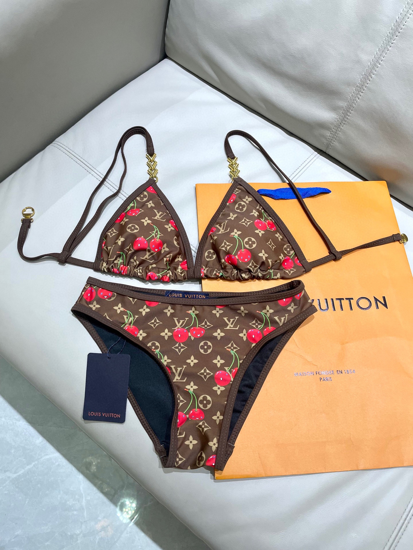 LV 一比一比基尼 棕色櫻桃印花金扣時尚款｜歐美奢侈品精品推薦