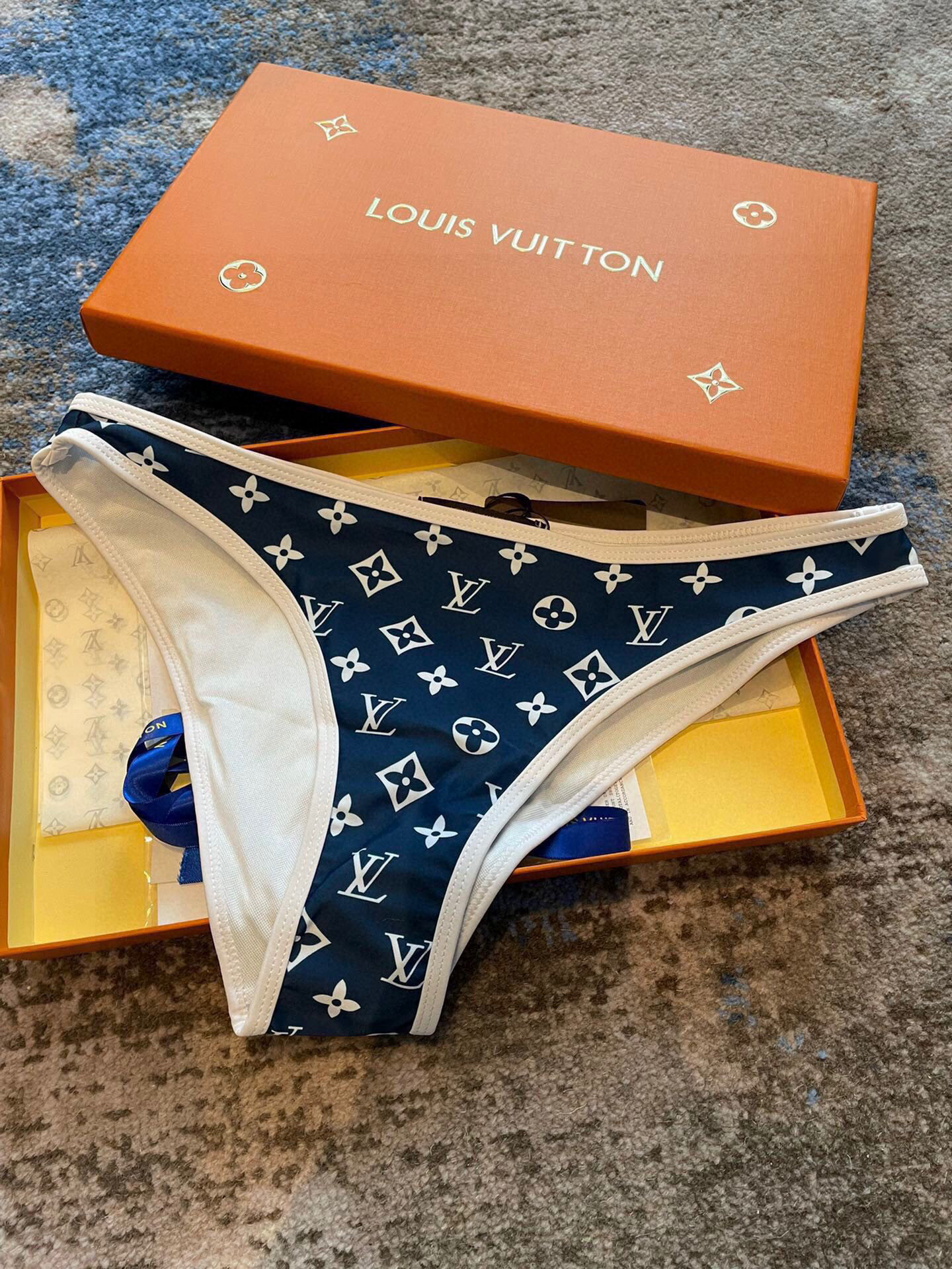 LV 精品仿製泳裝 藍色Monogram比基尼修身款｜歐美奢侈品精品推薦