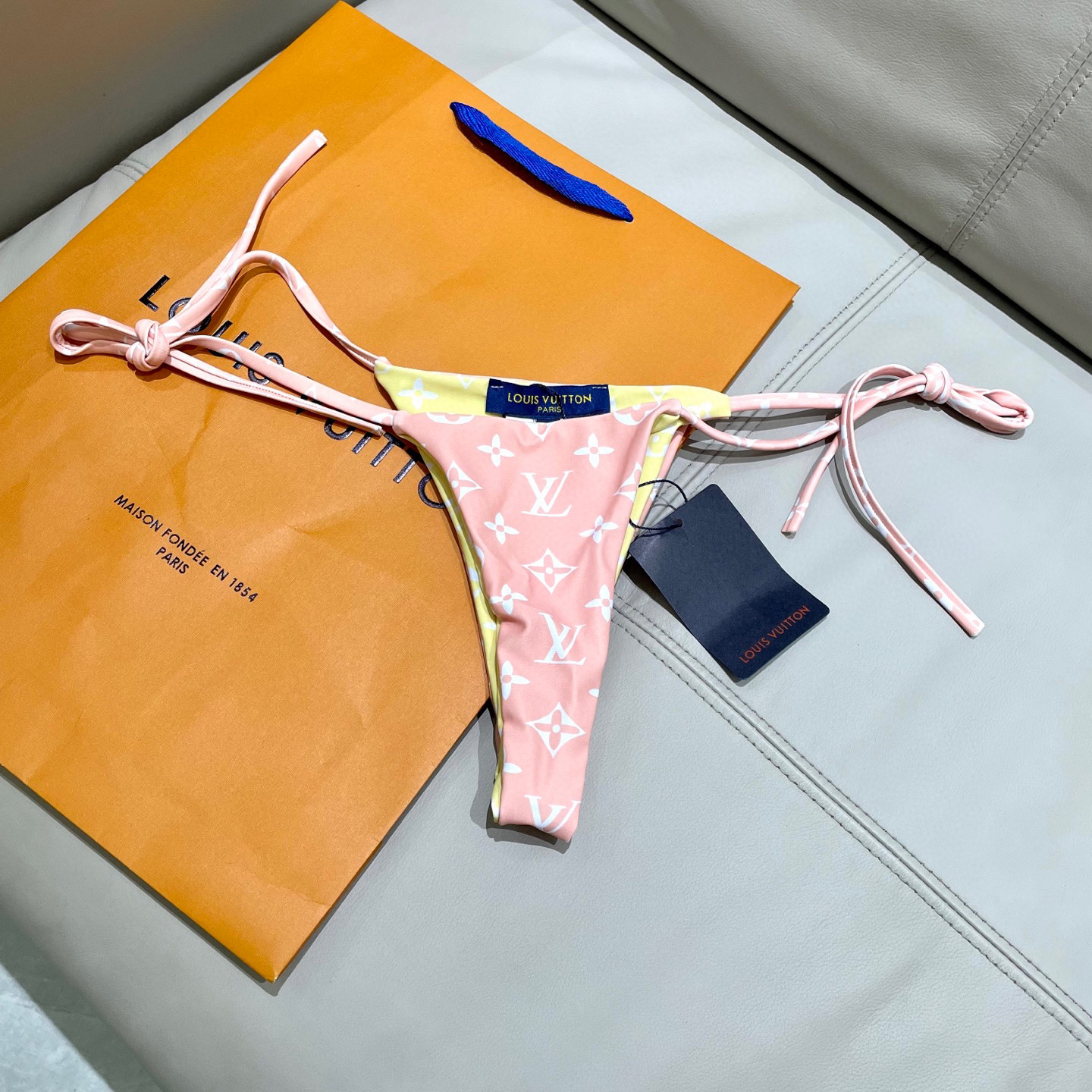 LV 高仿泳裝 粉色Monogram比基尼綁帶款｜歐美奢侈品精品推薦
