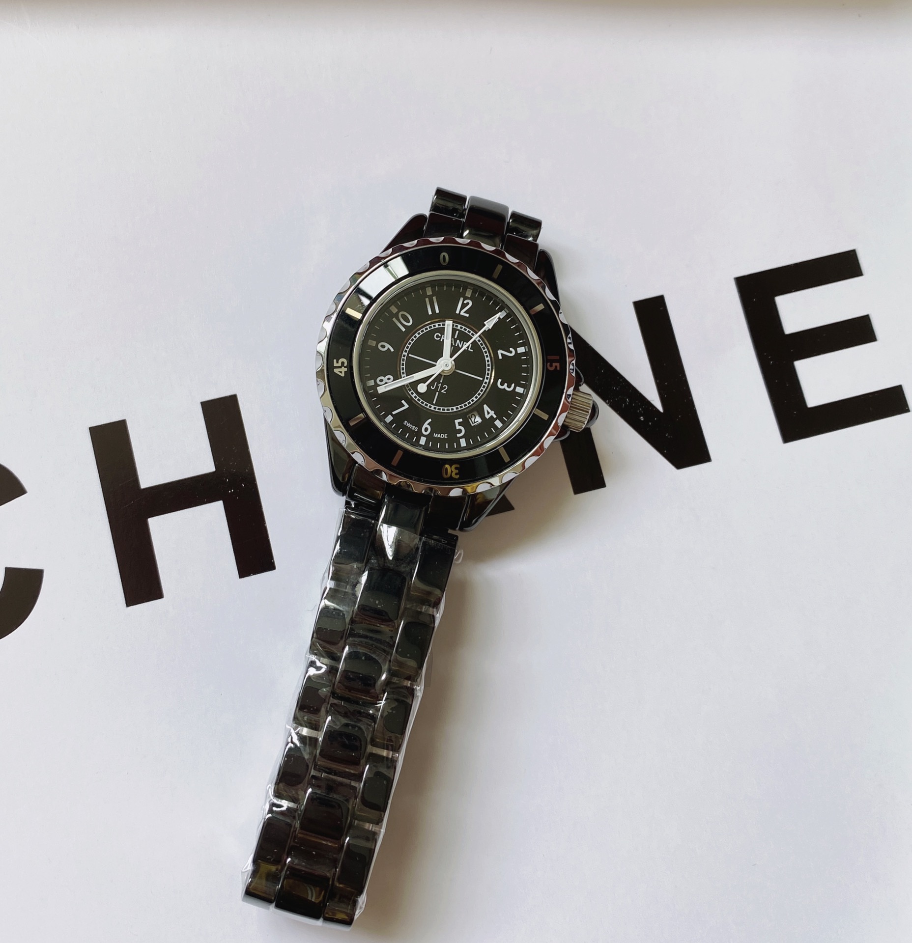 CHANEL J12 黑陶瓷高仿腕錶 經典黑面鋼帶設計