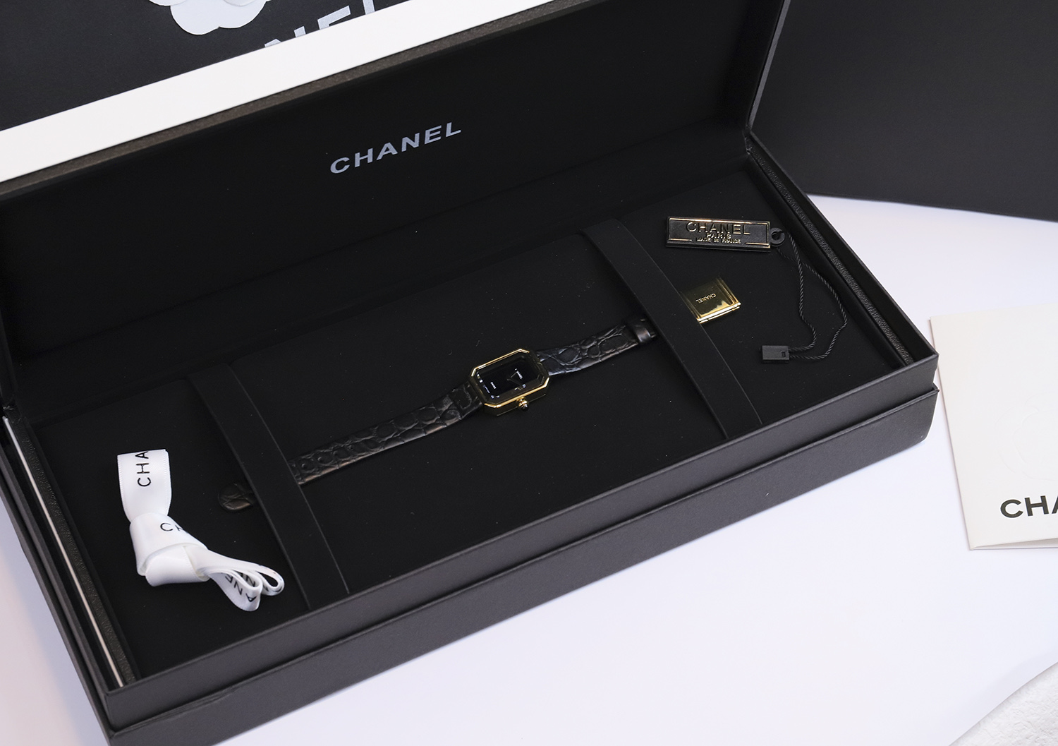 CHANEL Première 黑面金邊高仿皮革腕錶 經典優雅款｜歐美奢侈品精品推薦