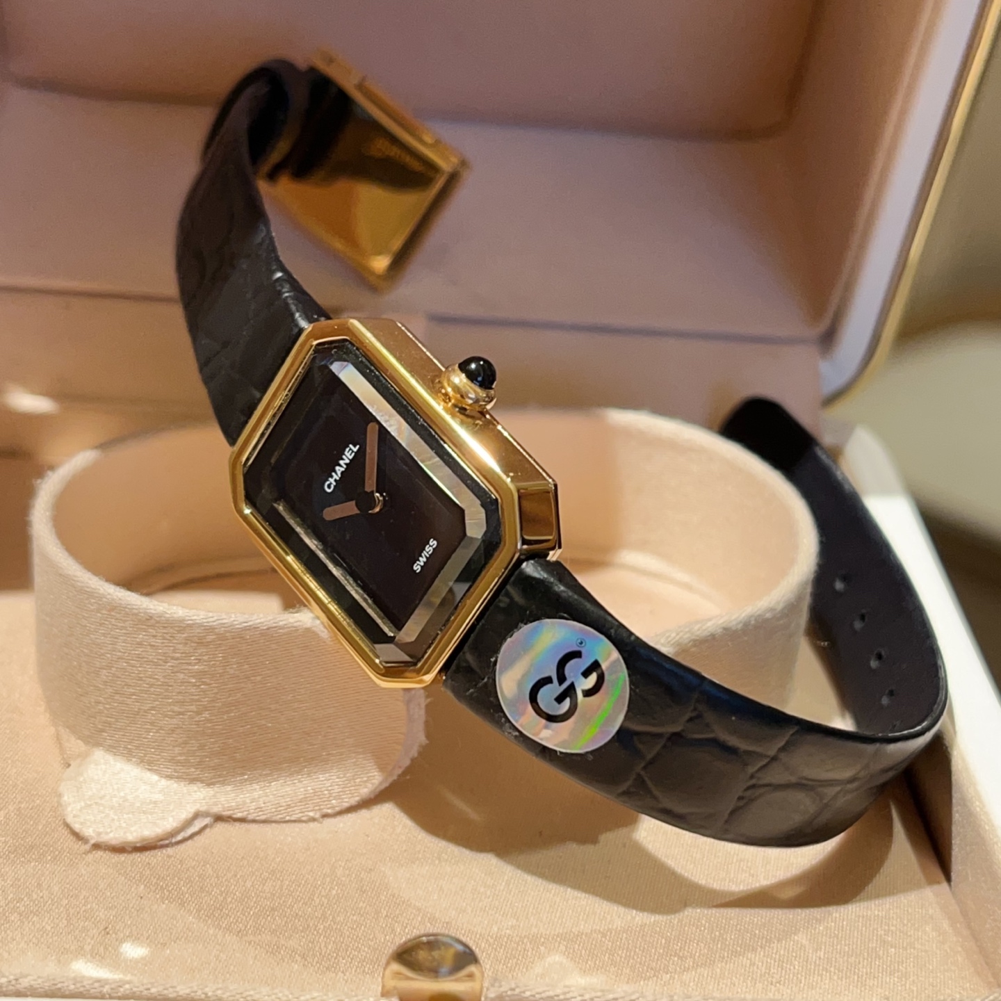 CHANEL 方鑽一比一皮革女錶 金邊設計經典優雅｜歐美奢侈品精品推薦
