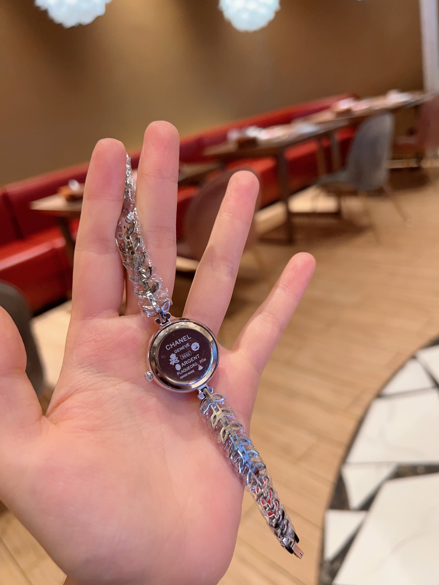 CHANEL Première鑽鏈原單圓形女錶 白貝母鑽圈奢華款｜歐美奢侈品精品推薦