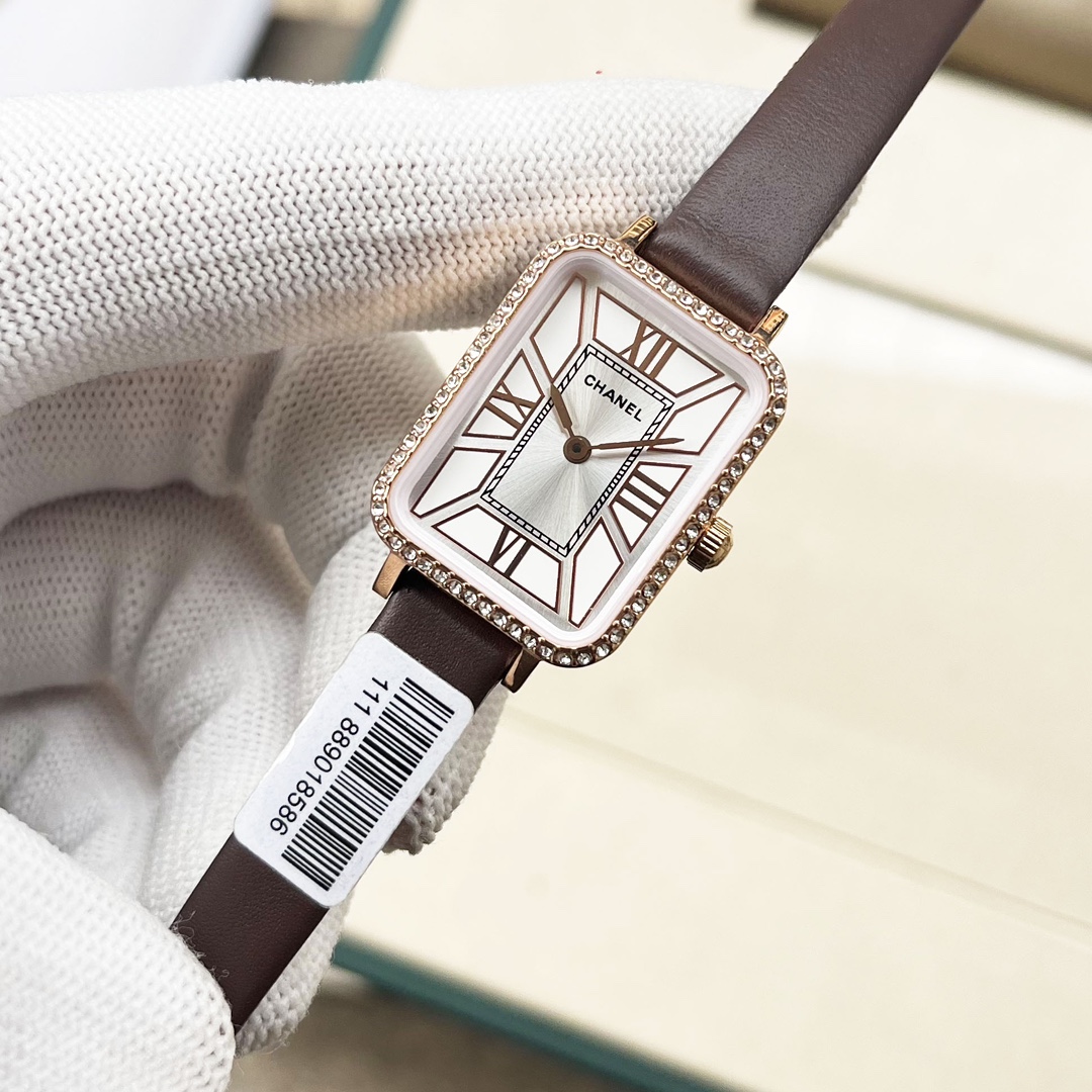 CHANEL Première長方原單羅馬數字女錶 金框白面真皮錶帶｜歐美奢侈品精品推薦