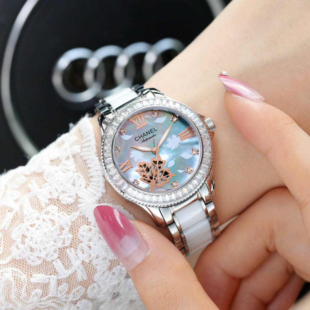 CHANEL J12山茶花高仿白陶瓷女錶 銀色花瓣鏤空款｜歐美奢侈品精品推薦