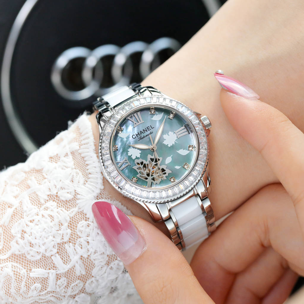 CHANEL J12山茶花高仿白陶瓷女錶 銀色花瓣鏤空款｜歐美奢侈品精品推薦