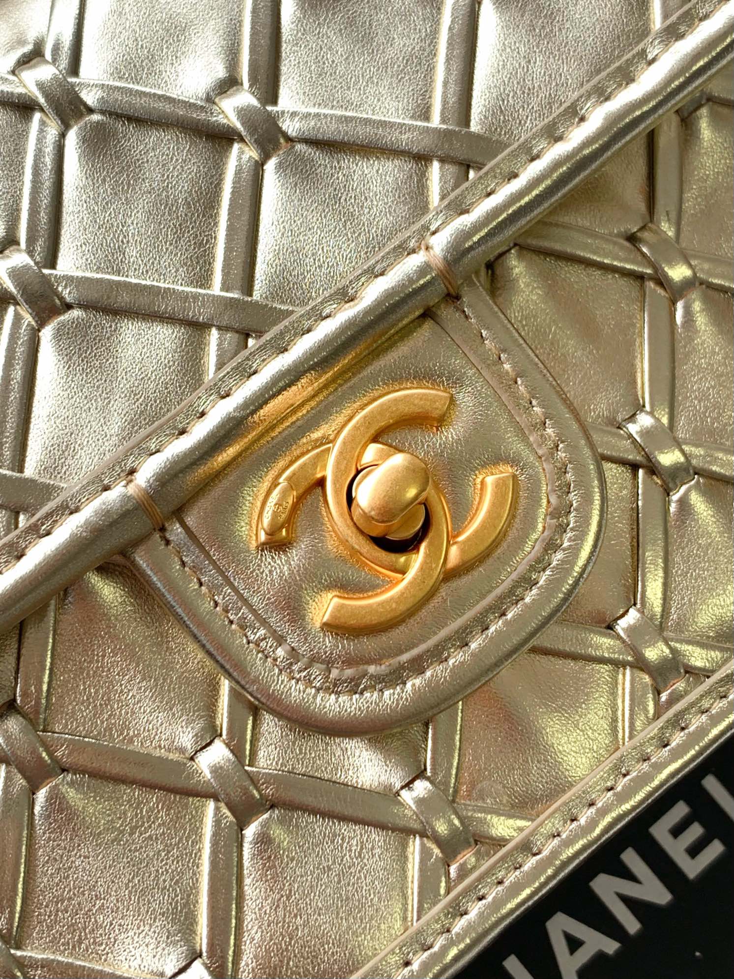 CHANEL 高仿金色迷你菱格鏈條包 經典雙C設計小香風斜背精品｜歐美奢侈品精品推薦