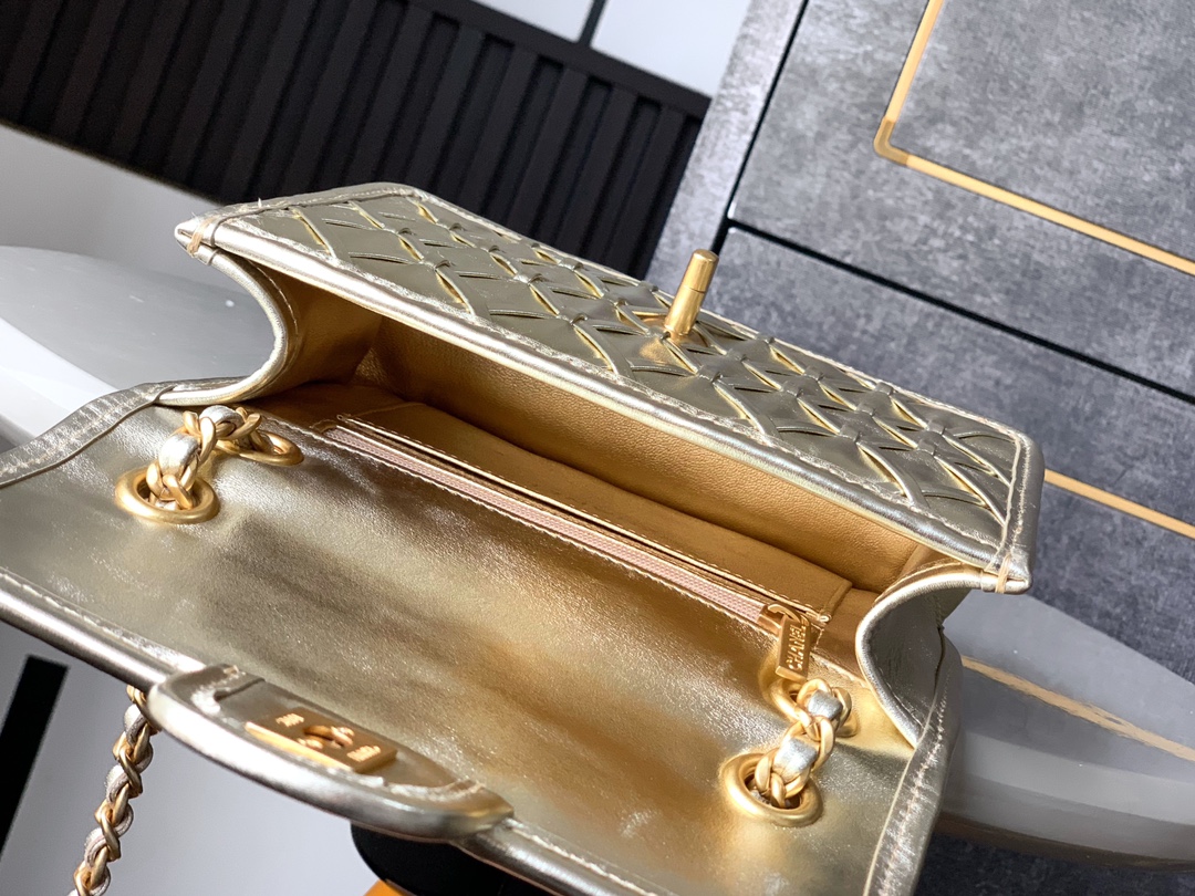 CHANEL 高仿金色迷你菱格鏈條包 經典雙C設計小香風斜背精品｜歐美奢侈品精品推薦