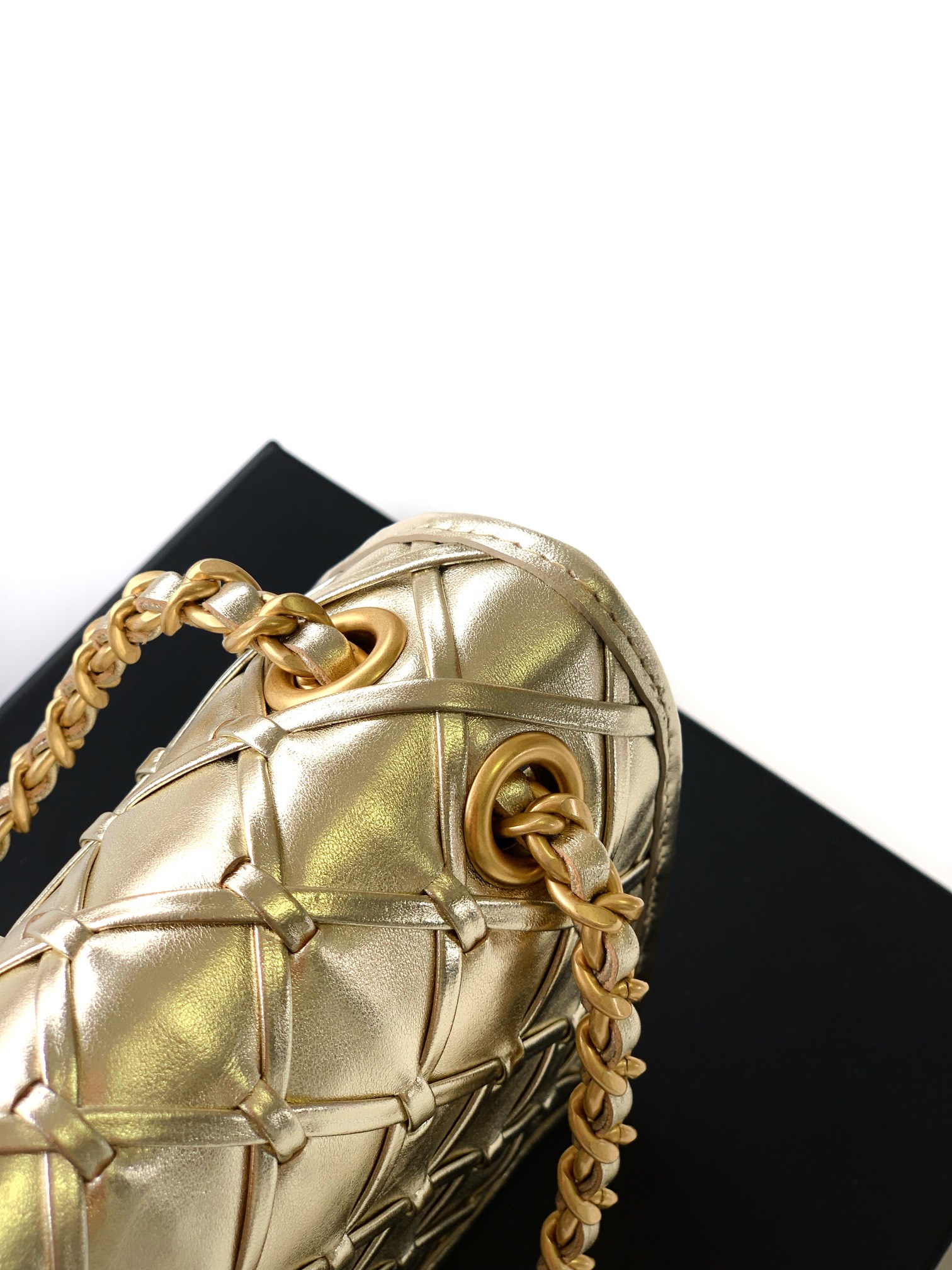 CHANEL 高仿金色迷你菱格鏈條包 經典雙C設計小香風斜背精品｜歐美奢侈品精品推薦