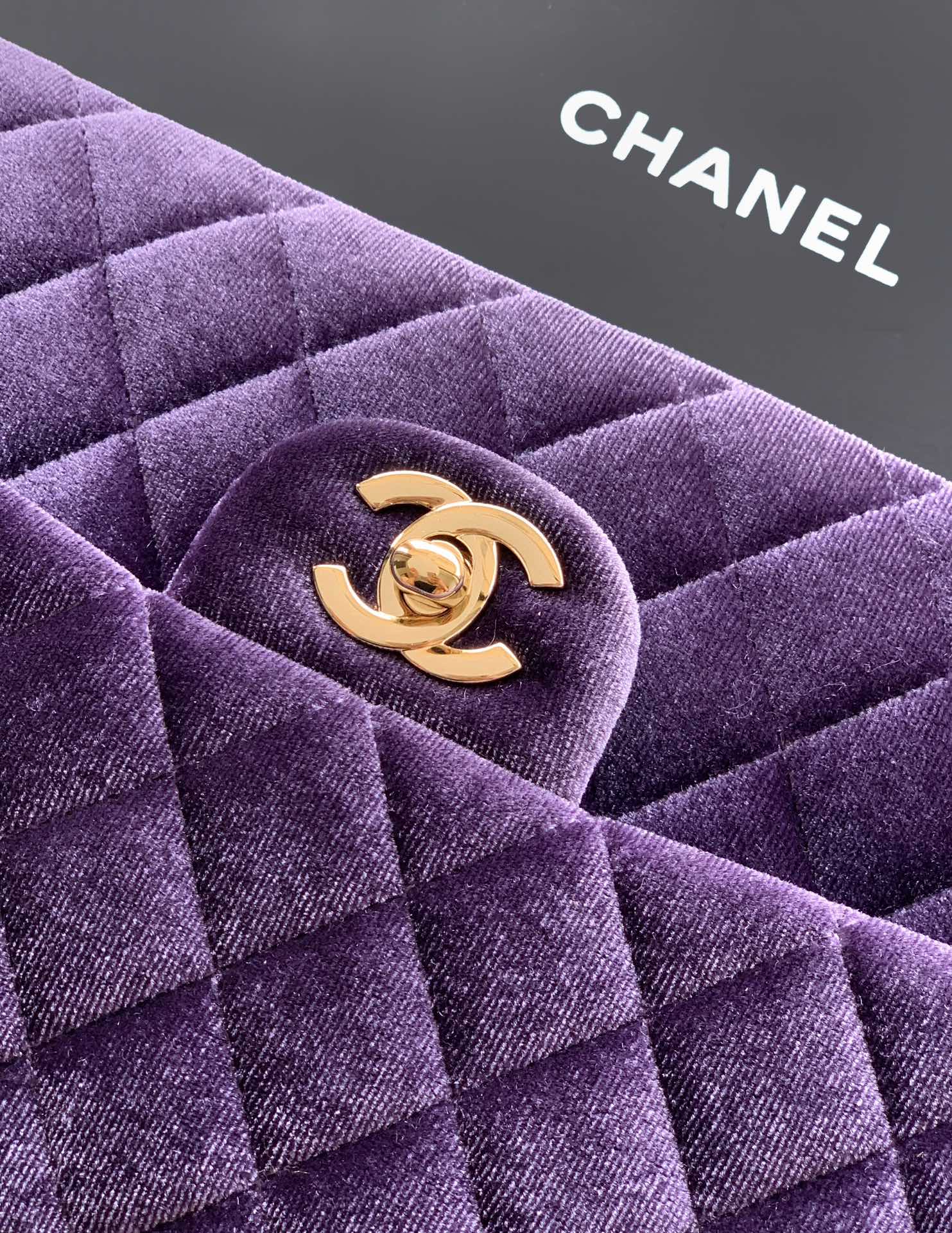 CHANEL A貨 2.55 紫羅蘭絨面菱格鏈條包 高雅迷人復古精品女包｜歐美奢侈品精品推薦