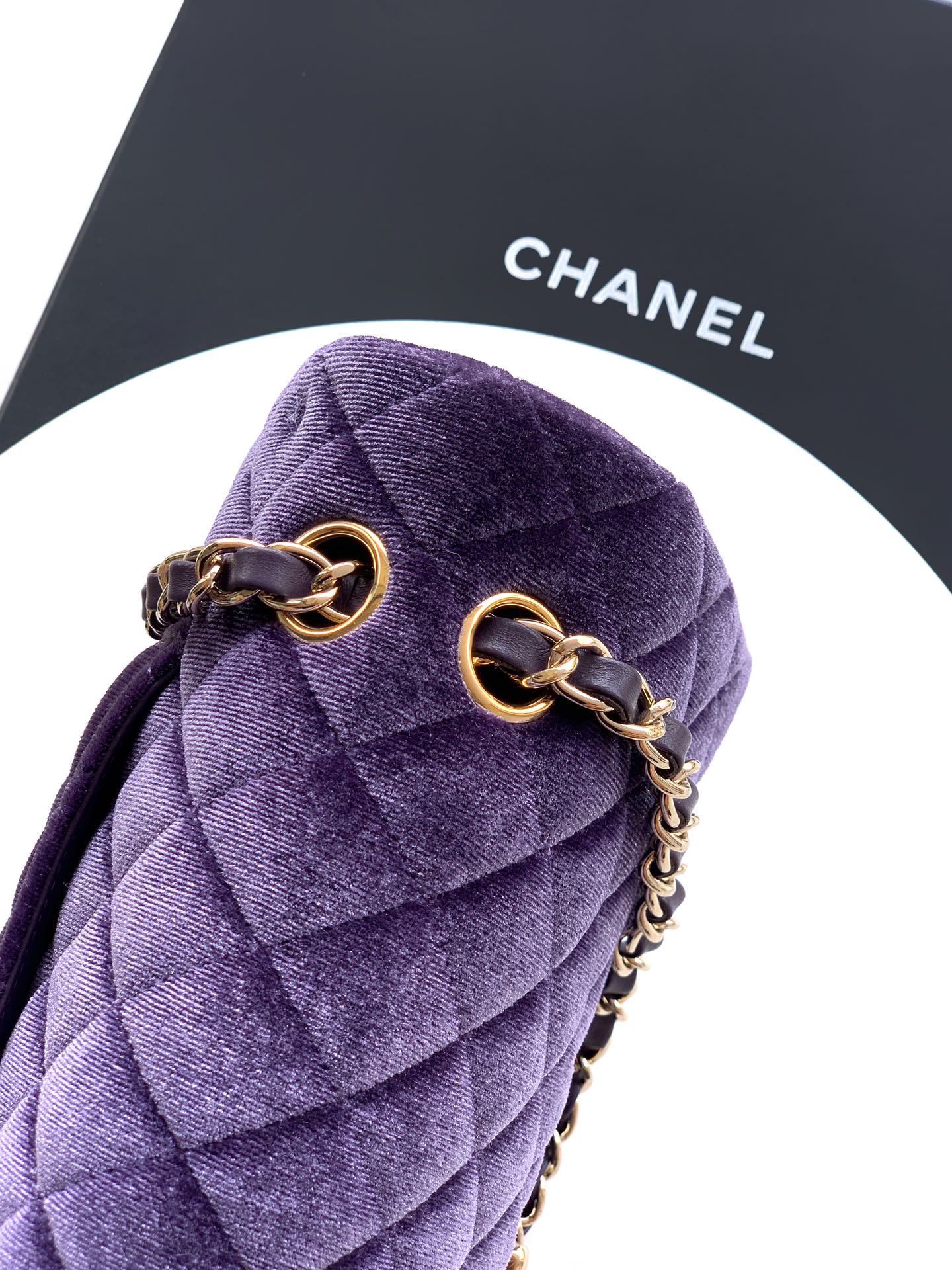 CHANEL A貨 2.55 紫羅蘭絨面菱格鏈條包 高雅迷人復古精品女包｜歐美奢侈品精品推薦