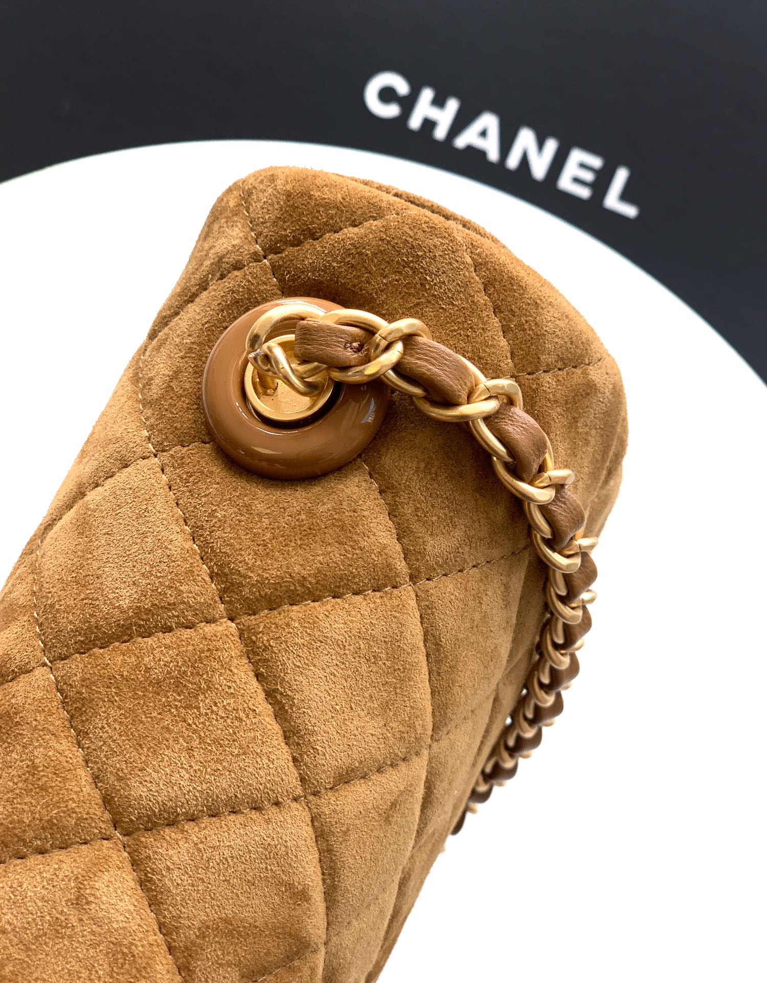 CHANEL 高仿 2.55 焦糖棕絨面菱格鏈條包 復古奢華氣質女包｜歐美奢侈品精品推薦