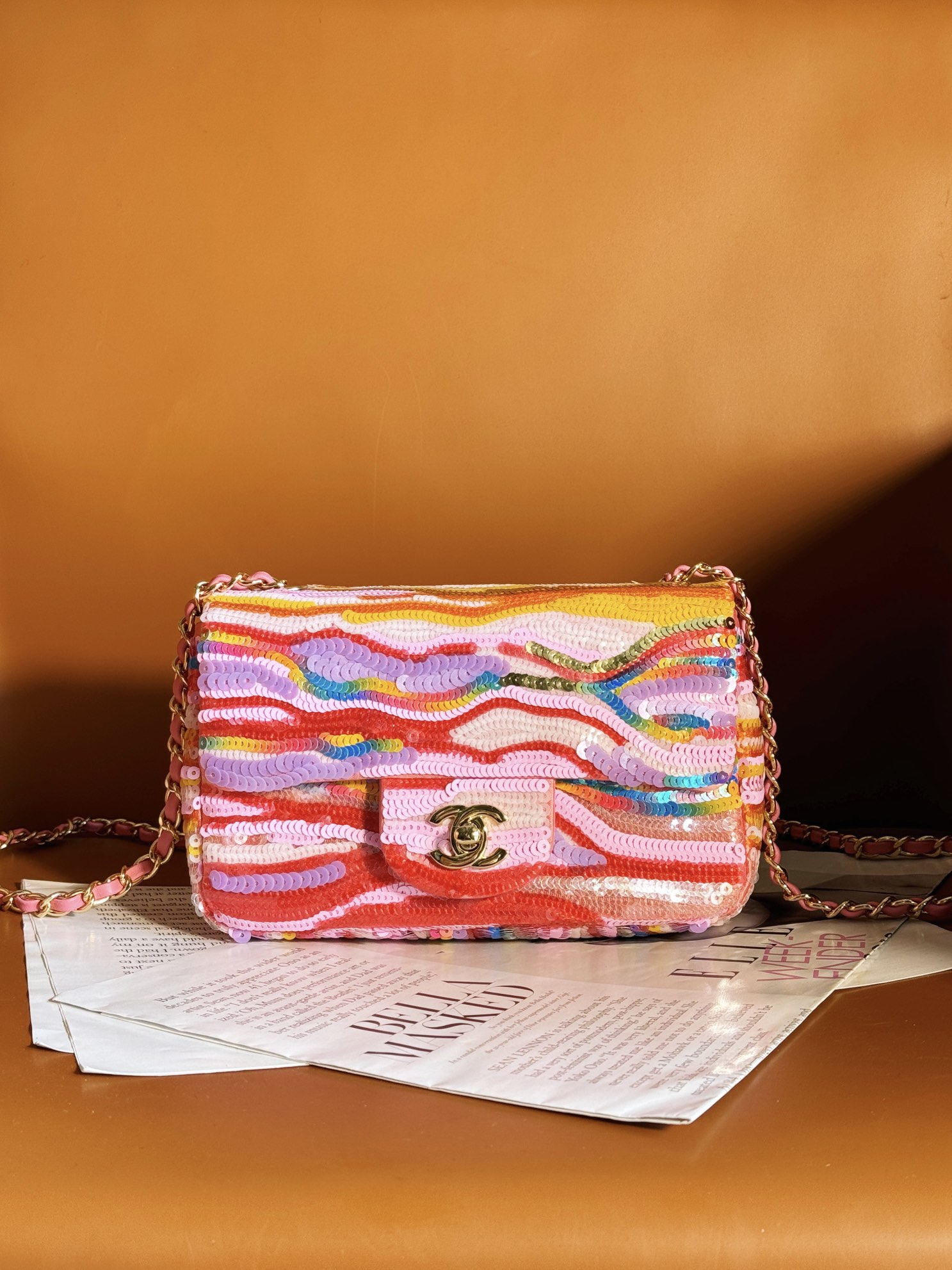 CHANEL 高仿 2.55 多彩亮片鏈條包 繽紛波紋設計時尚精品女包｜歐美奢侈品精品推薦