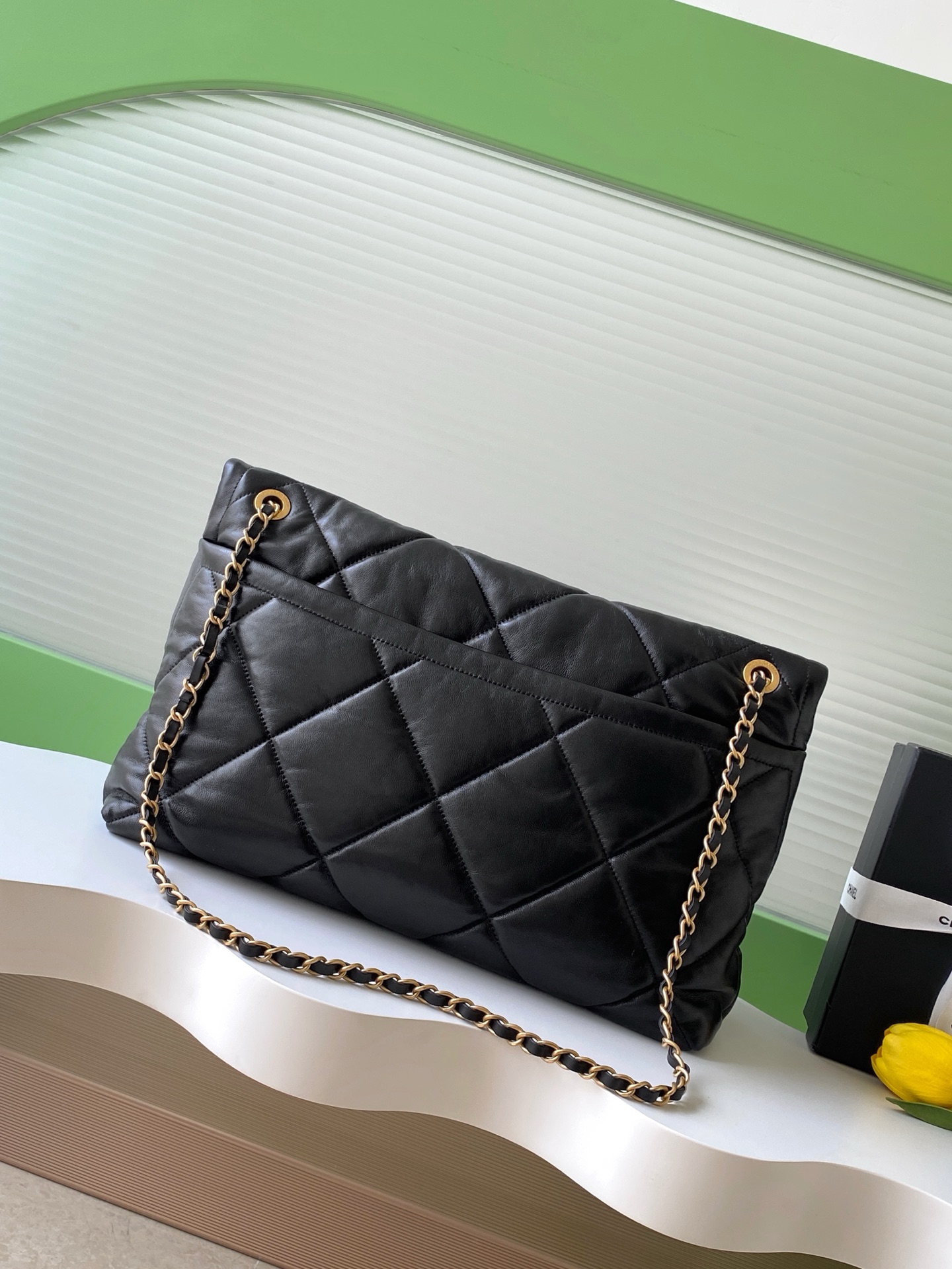 CHANEL 高仿 雙口袋黑色菱格鏈條包 經典復古金鎖造型精品女包｜歐美奢侈品精品推薦